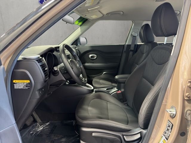 Used 2015 Brown Kia Base image 4