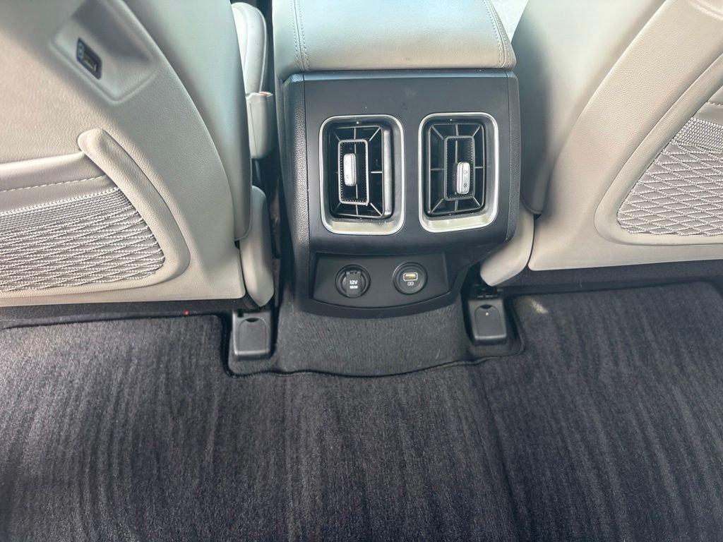Used 2023 White Kia X-Line EX image 23