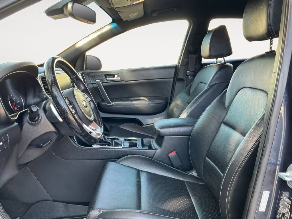 Used 2020 Blue Kia S image 16