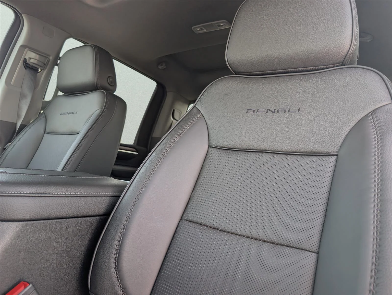 New 2026 Onyx Black GMC Denali image 36