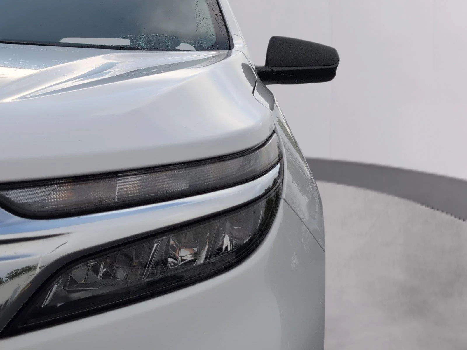 Used 2024 Summit White Chevrolet LS image 39