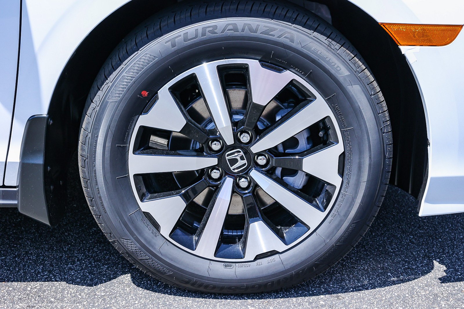 New 2026 Platinum White Pearl Honda EX-L Auto image 10