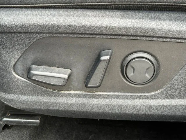 Certified Used 2024 Blue Kia X-Line image 12