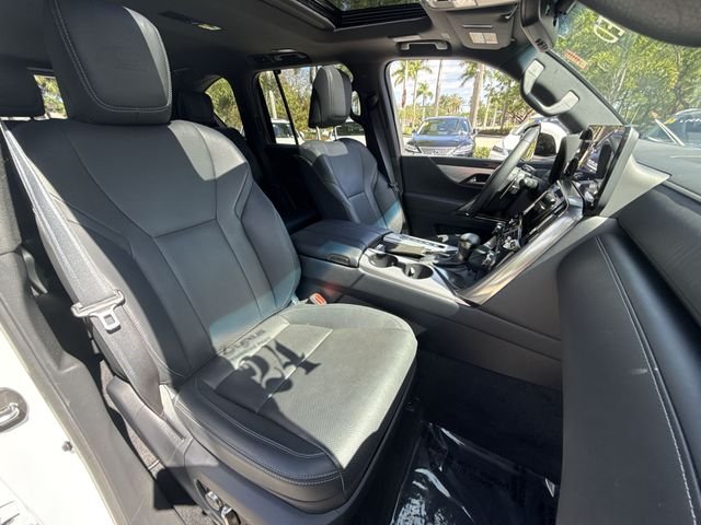 Certified Used 2024 White Lexus 600 F SPORT image 26