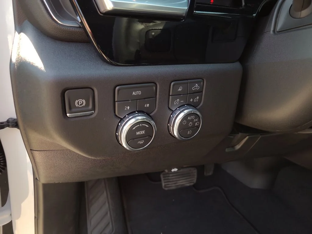 Used 2026 White GMC SLT image 23