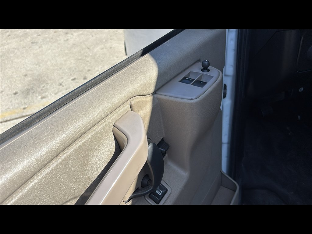 2022 Chevrolet Express Cargo 1WT - Photo 9