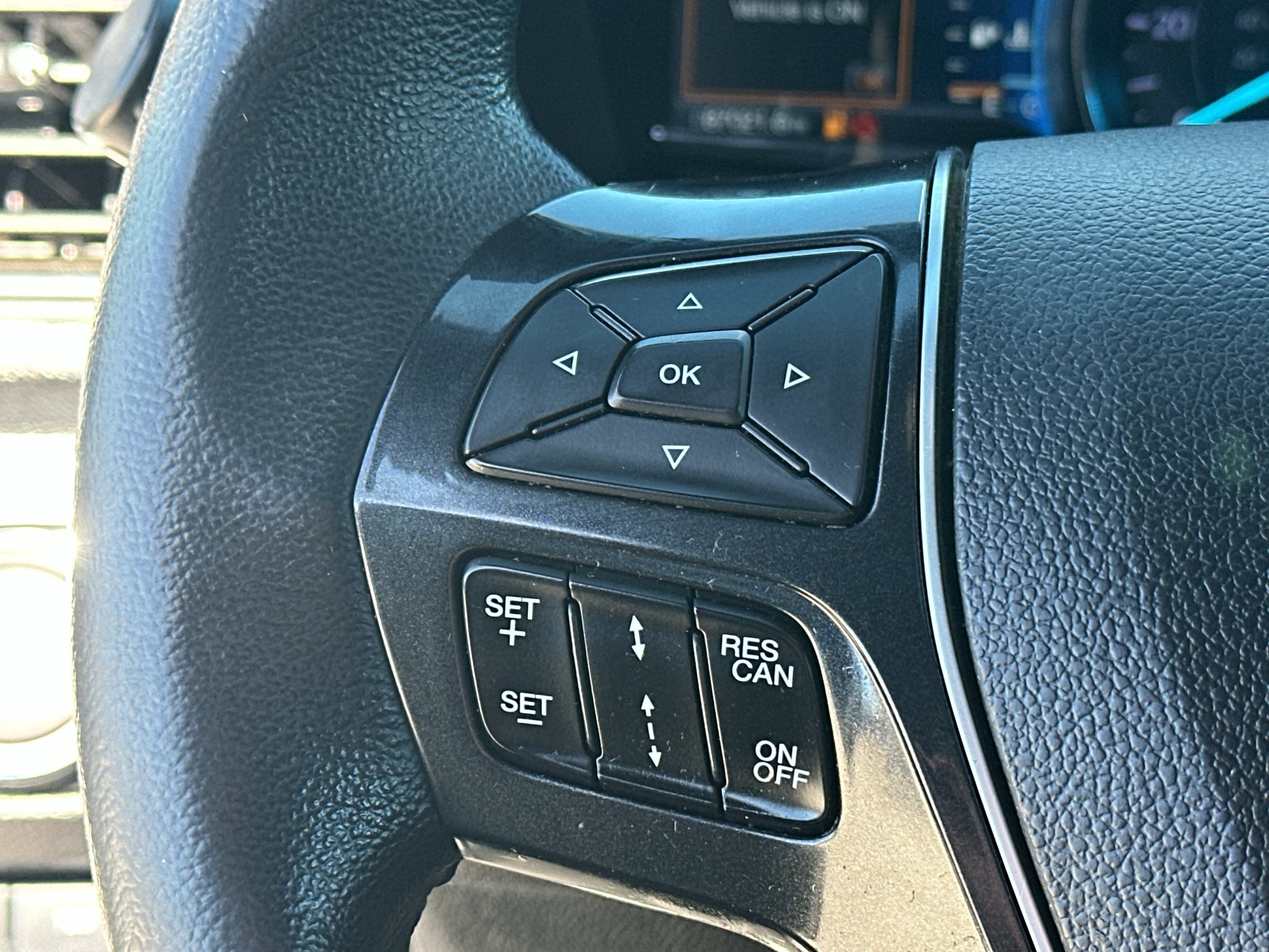 Used 2018 White Platinum Metallic Tri-Coat Ford Limited image 18