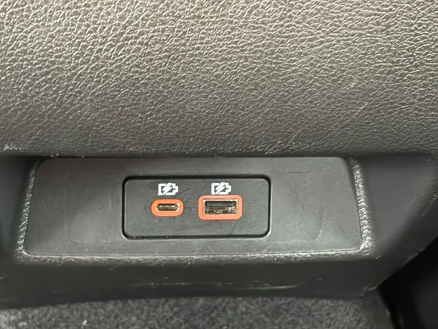 Used 2025 Red Nissan 2.5 SV image 8