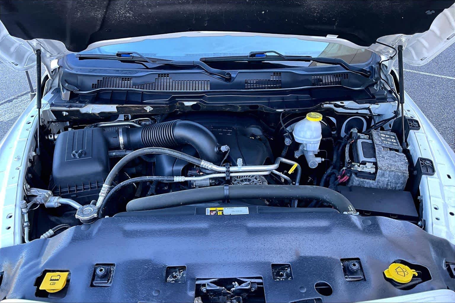 Used 2019 Bright White Clearcoat Ram Express image 30