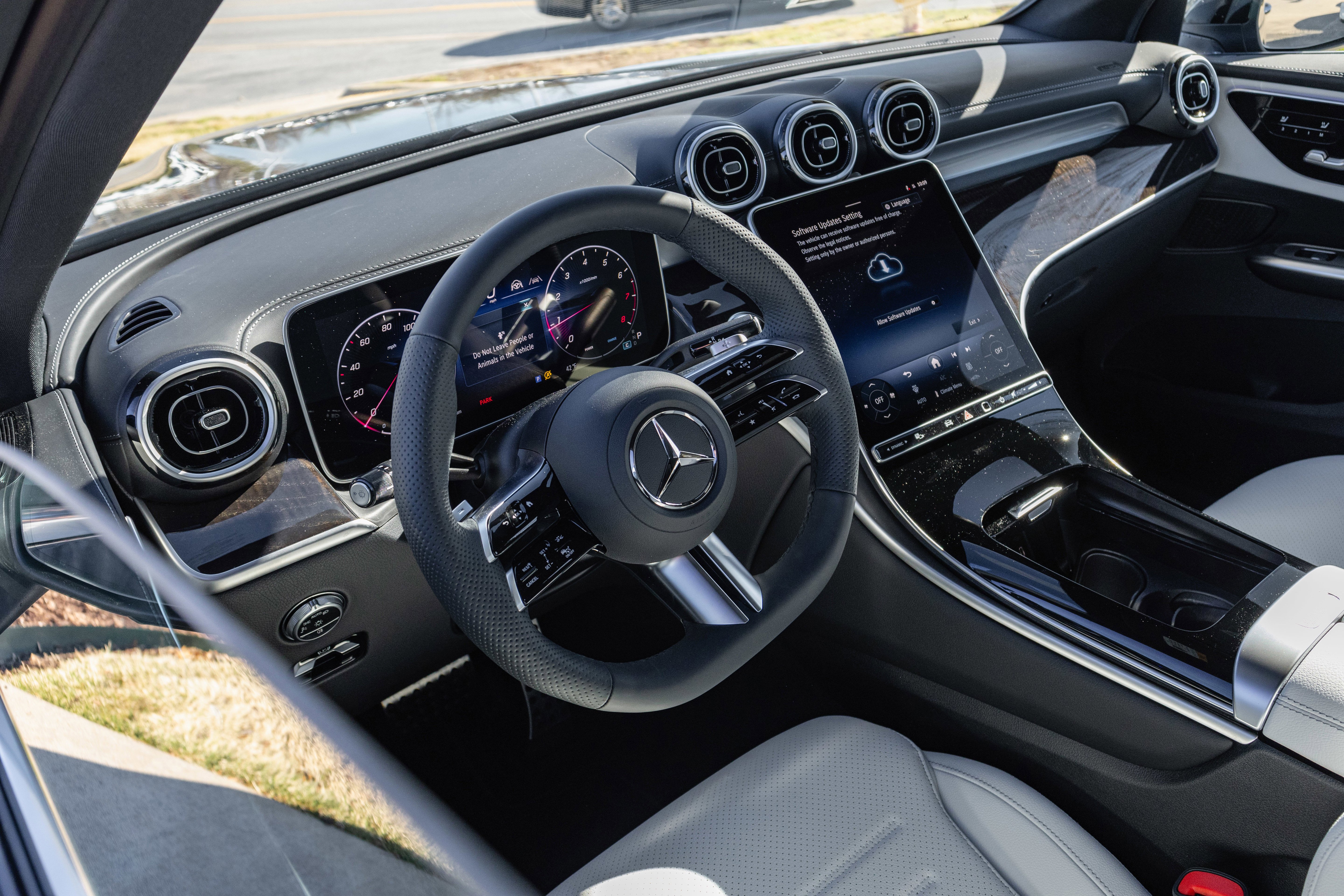 New 2026 Obsidian Black Metallic Mercedes-Benz GLC 300 image 14