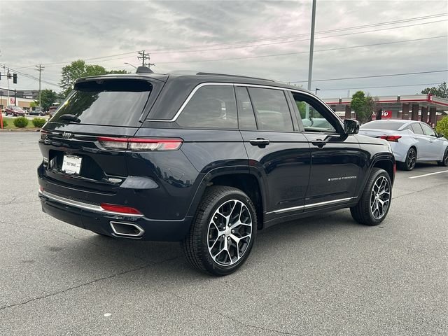 Used 2023 Black Jeep Summit Reserve image 9