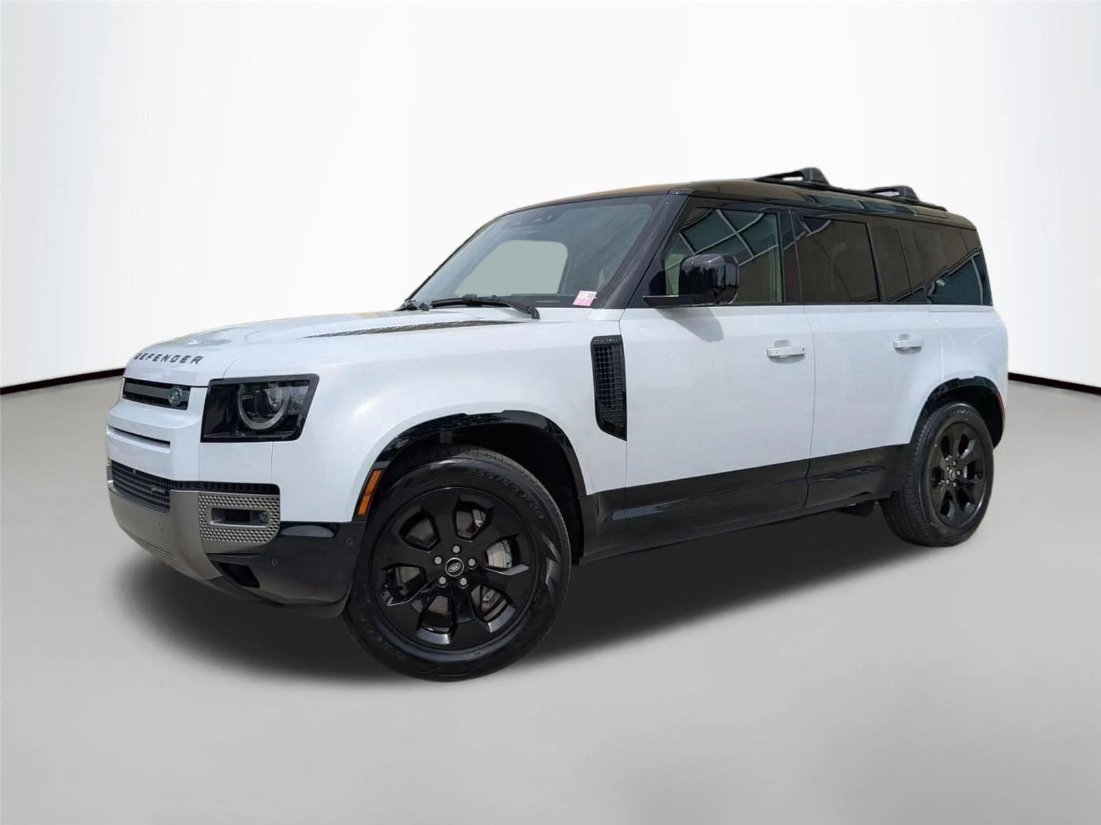 2023 Land Rover Defender X-Dynamic SE's photo