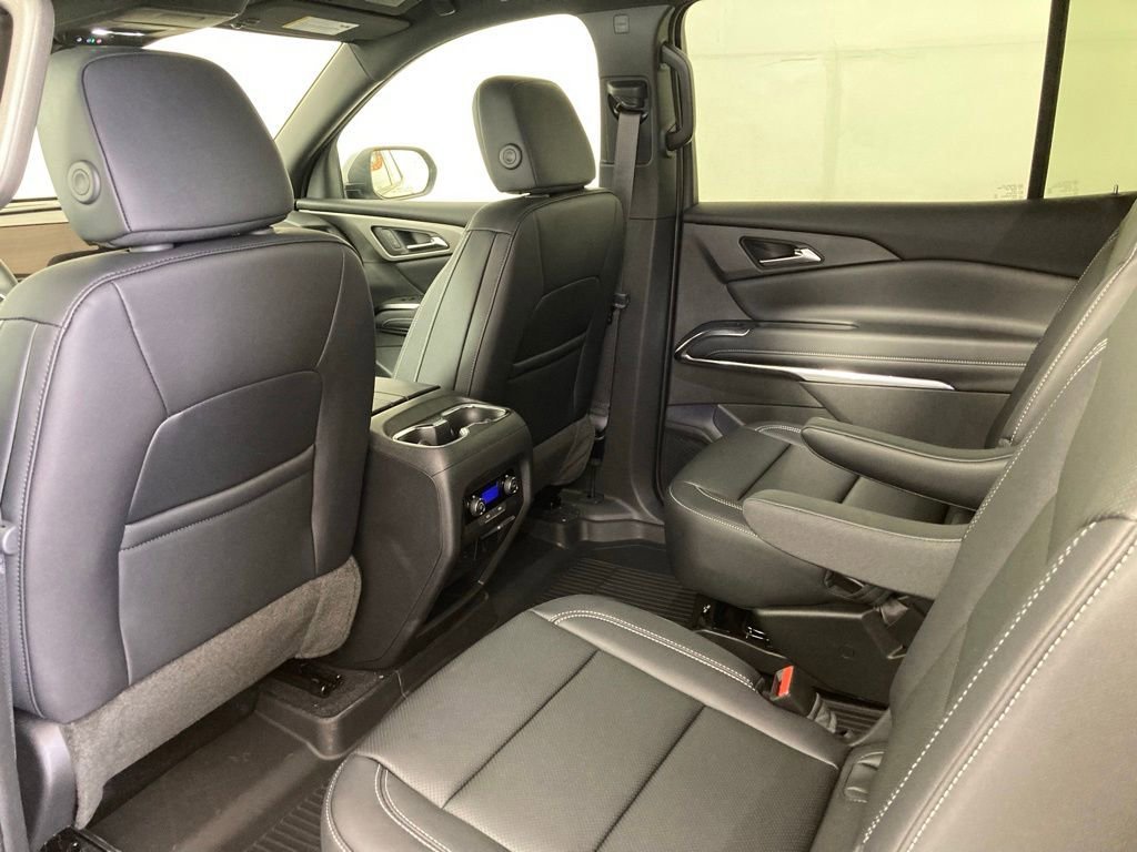 New 2026 Mosaic Black Metallic Chevrolet LT image 8