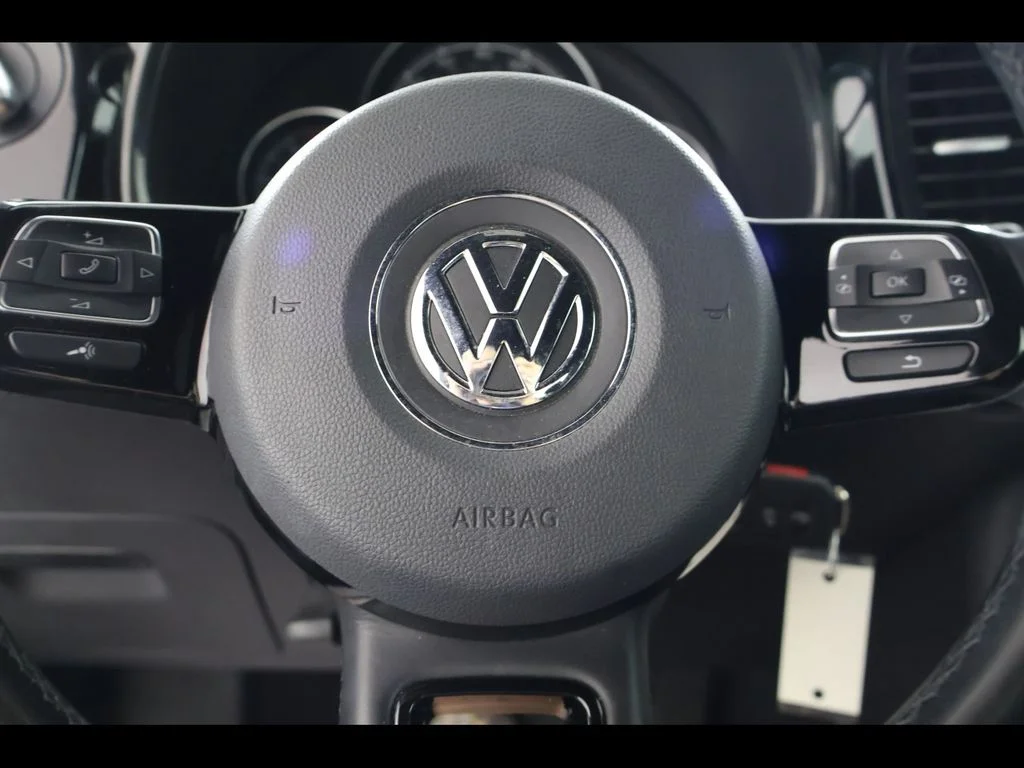 Used 2019 Gray Volkswagen 2.0T S image 17