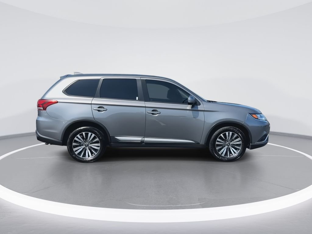 Used 2020 Gray Mitsubishi  image 9