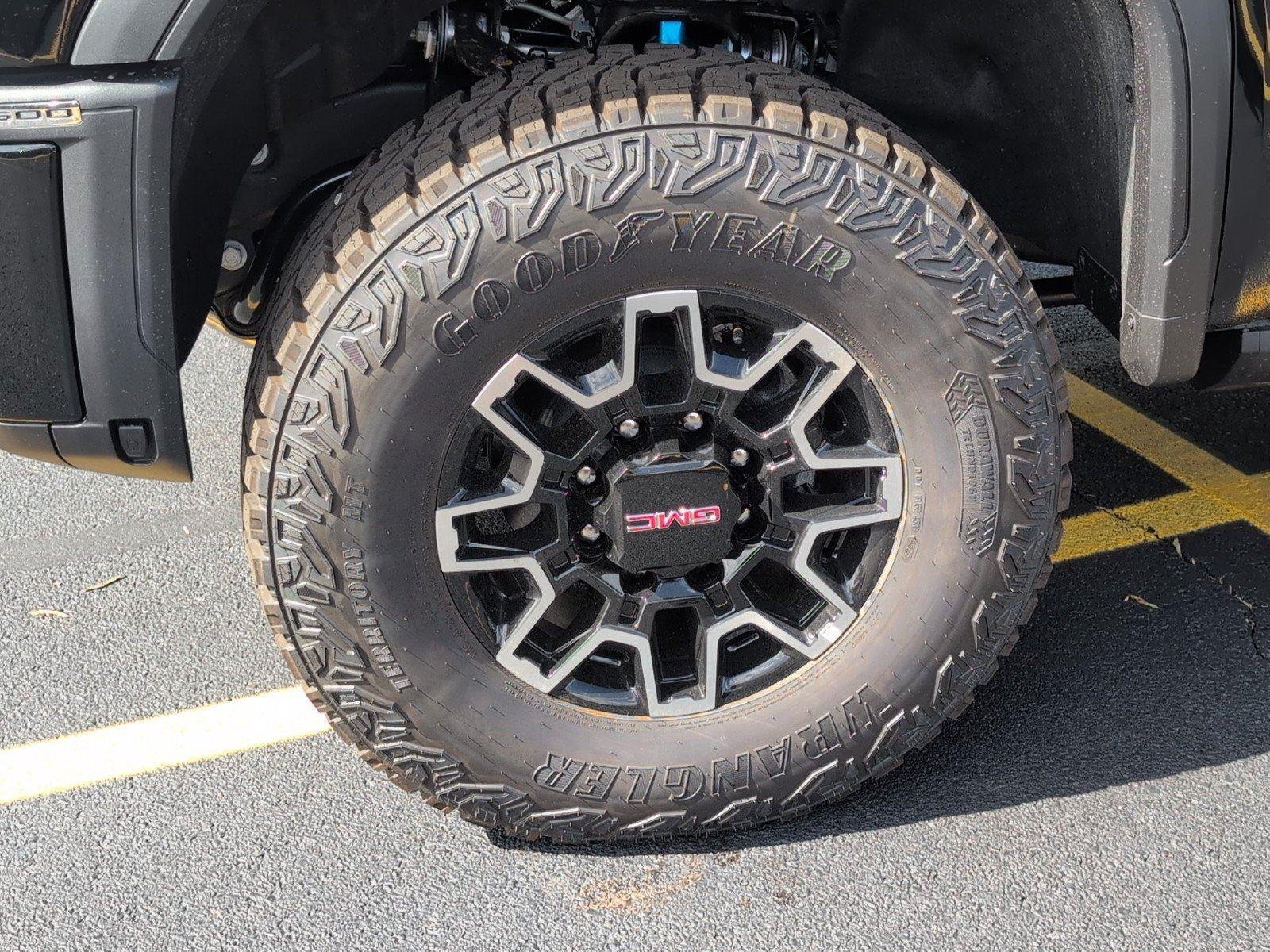 New 2026 Onyx Black GMC AT4X image 10