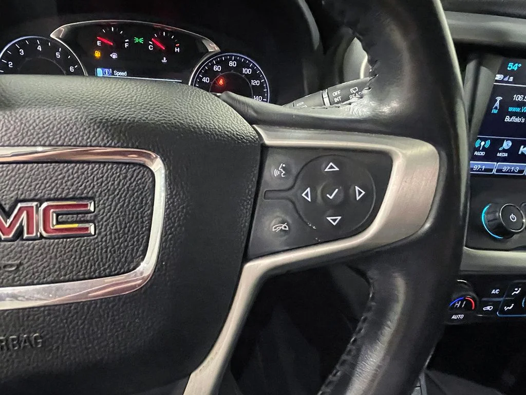 Used 2019 Blue GMC SLE-2 image 39