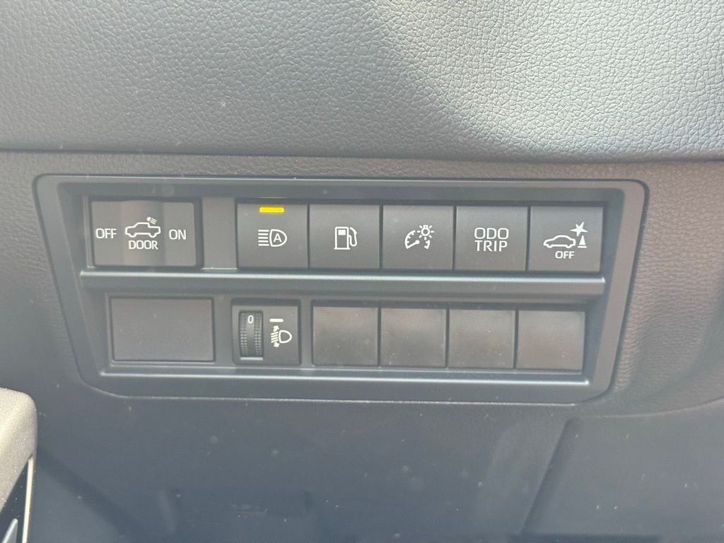 2026 Toyota Tundra Limited - Photo 22