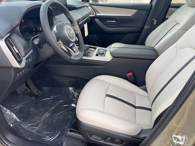 2025 Mazda CX-70 Premium Package - Photo 16