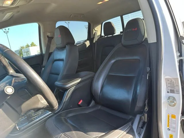 Used 2021 White GMC AT4 w/Leather image 17