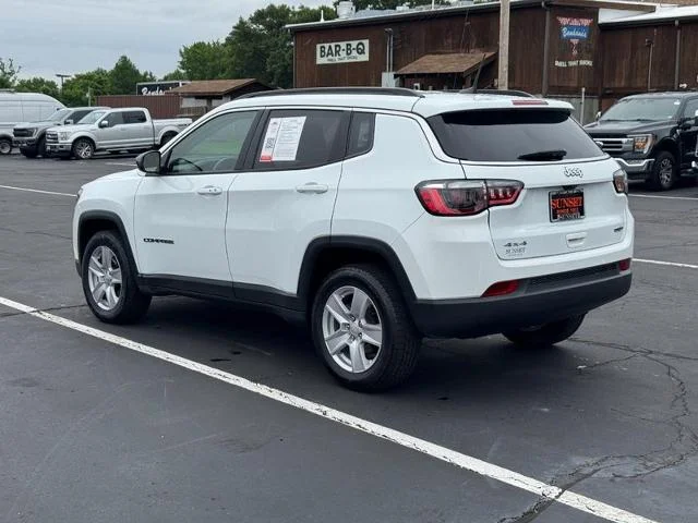 Used 2022 Bright White Clearcoat Jeep  image 8