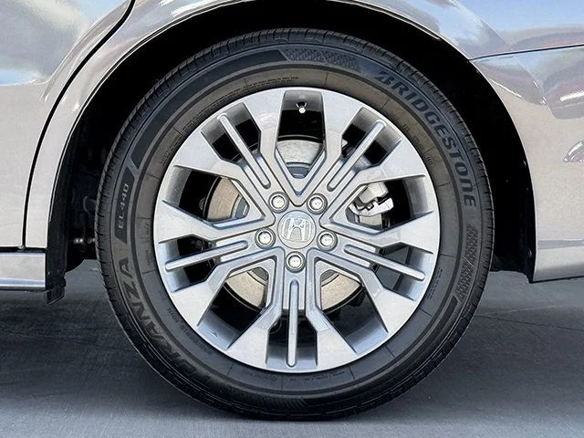2026 Honda Odyssey Touring - Photo 32