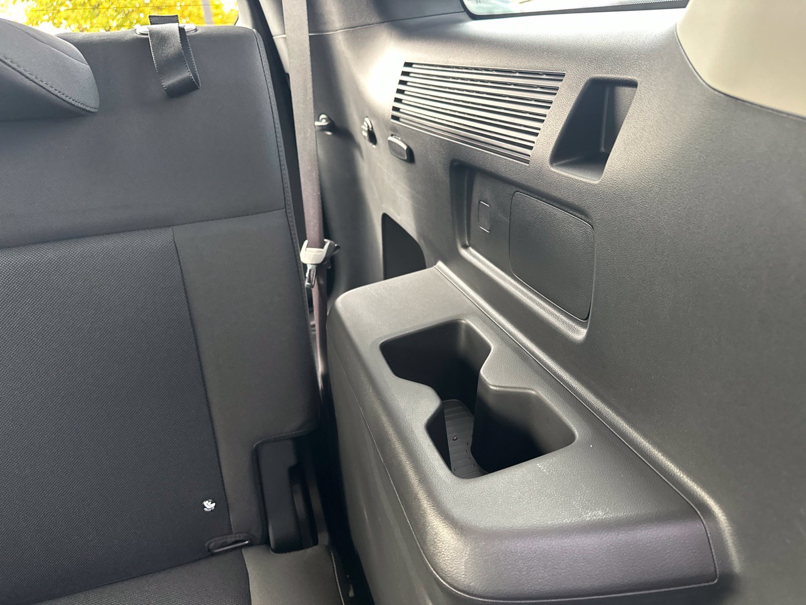 Certified Used 2026 White Hyundai SE image 23