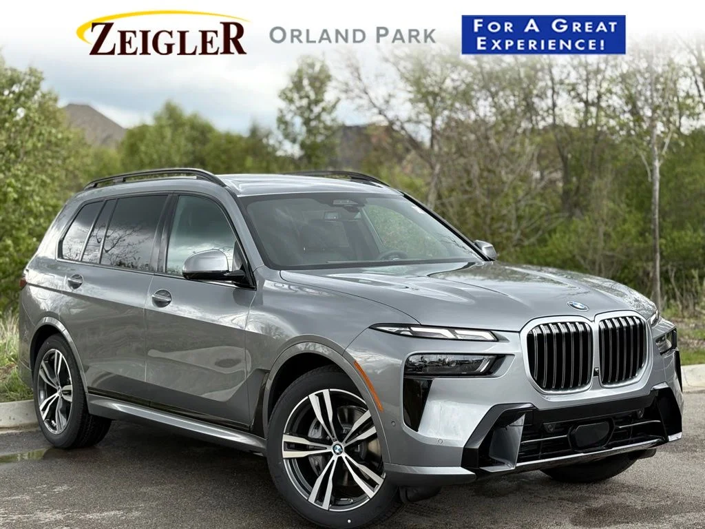 2026 BMW X7 xDrive40i's photo