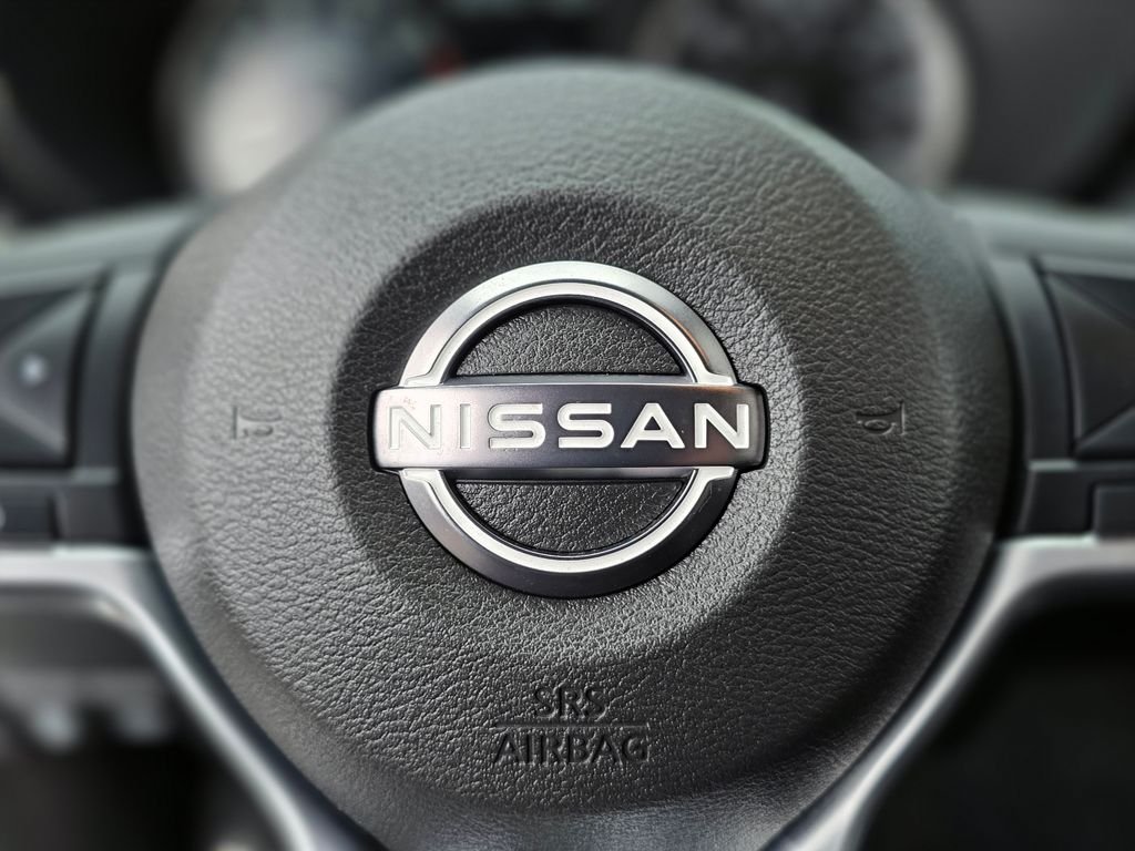 2025 Nissan Versa Sedan SR - Photo 24