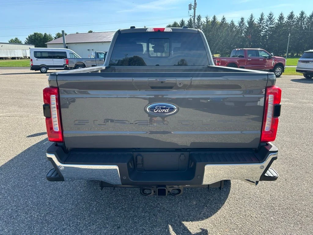 2026 Ford F-350 Super Duty Lariat - Photo 6