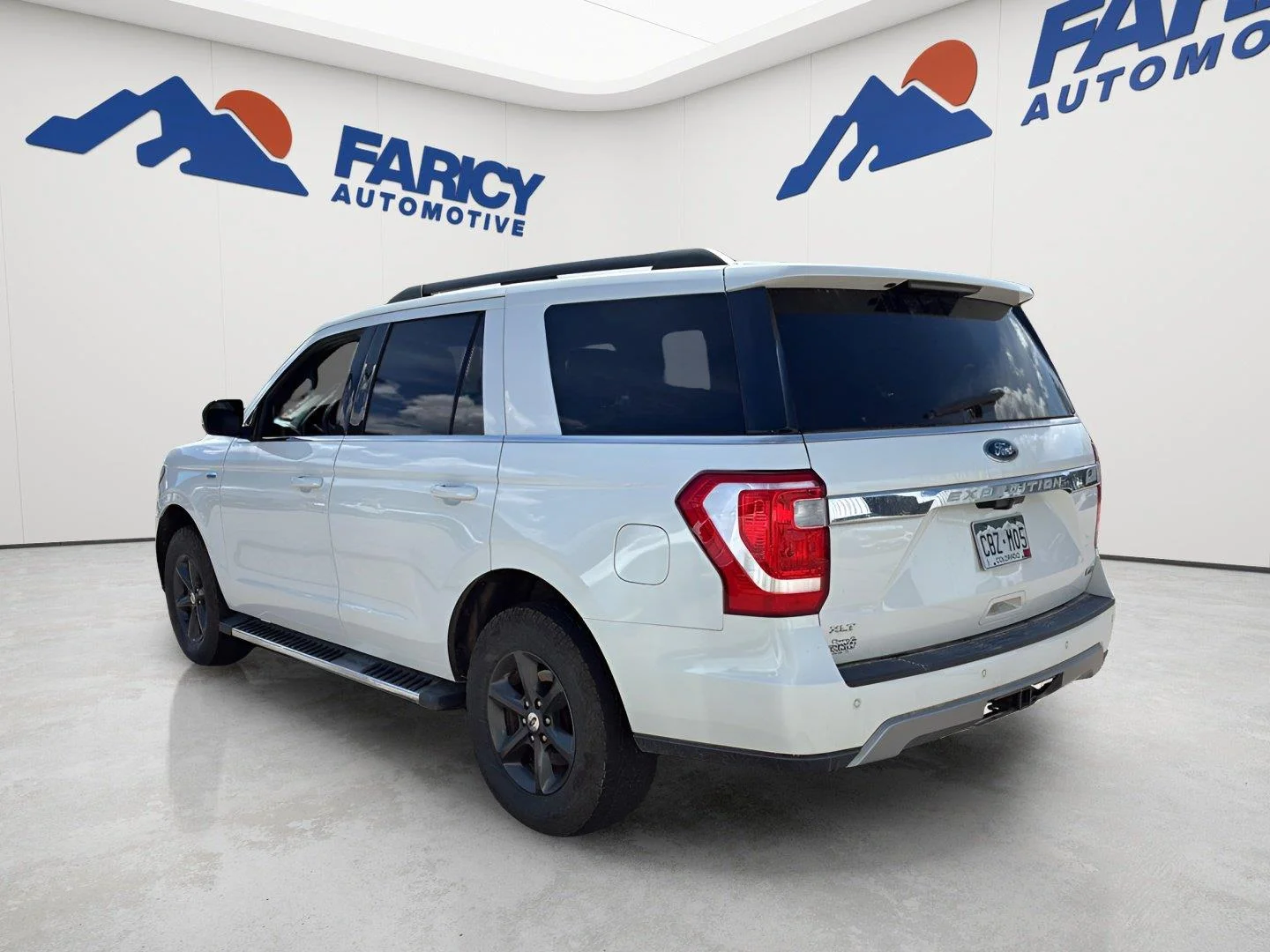 Used 2020 Star White Metallic Tri-Coat Ford XLT image 5