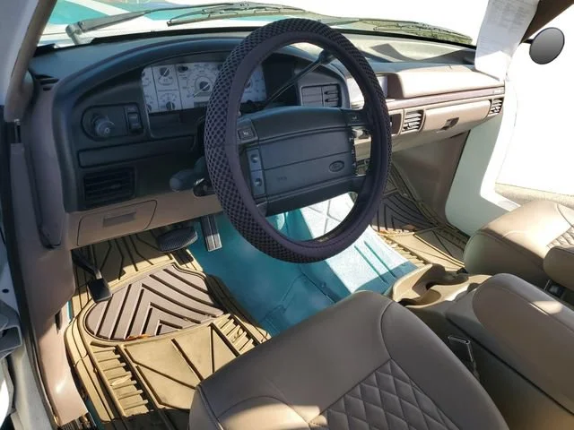 Used 1996 White Ford XLT image 6