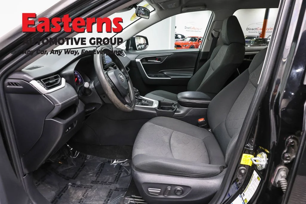 Used 2021 Black Toyota XLE image 13