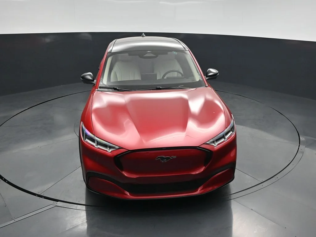 Used 2023 Red Ford Premium image 38