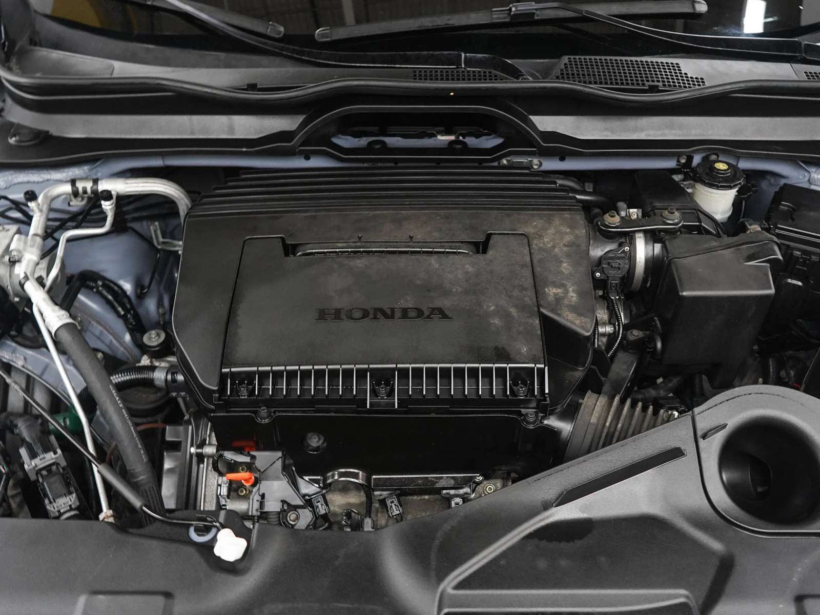 Used 2023 Gray Honda Touring AWD image 34