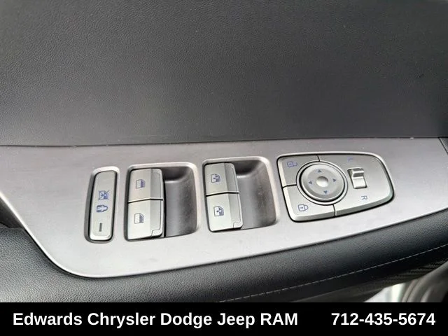Used 2024 Gray Hyundai SEL image 13