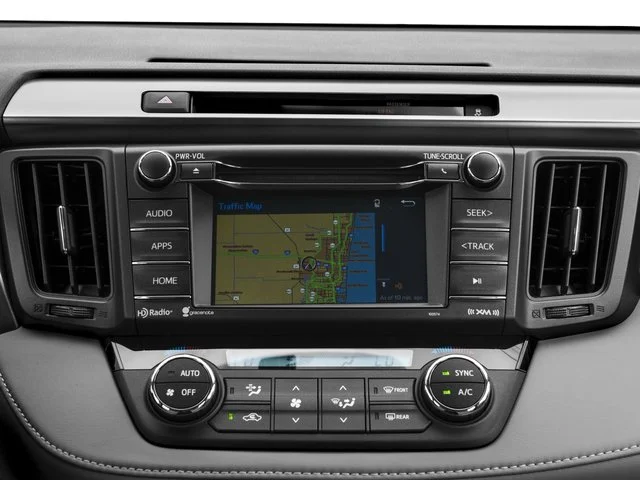 Used 2016 Silver Sky Metallic Toyota XLE image 19