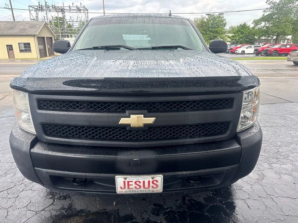 Used 2007 Blue Granite Metallic Chevrolet Work Truck image 2