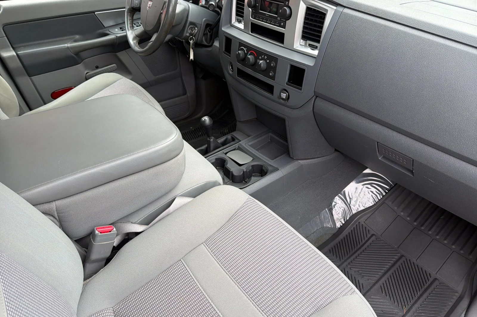 Used 2007  Dodge SLT image 14