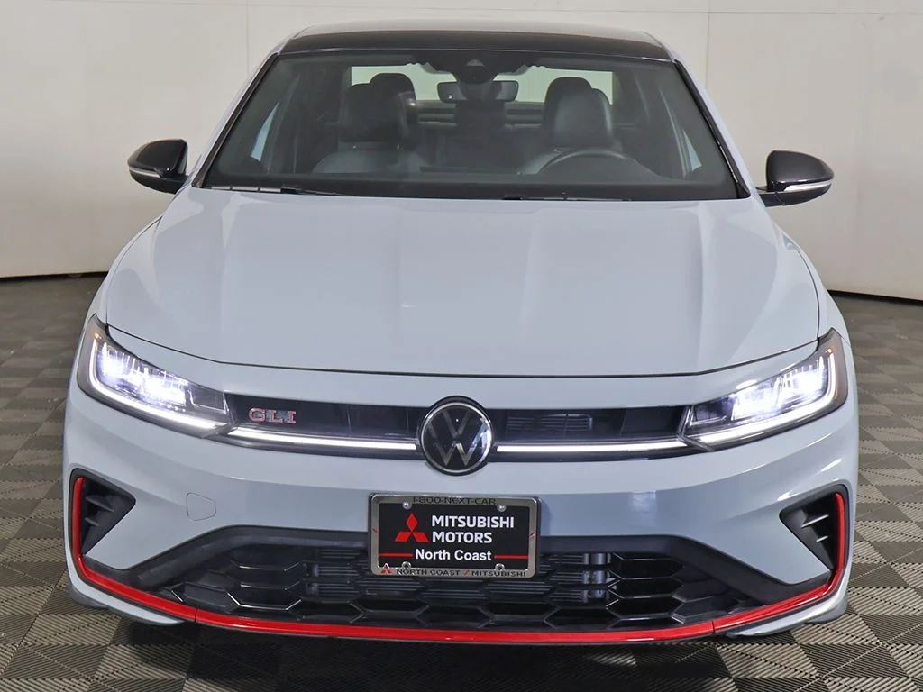 Used 2025 Gray Volkswagen 2.0T Autobahn image 12