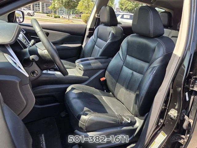 Used 2017 Black Nissan Platinum image 7