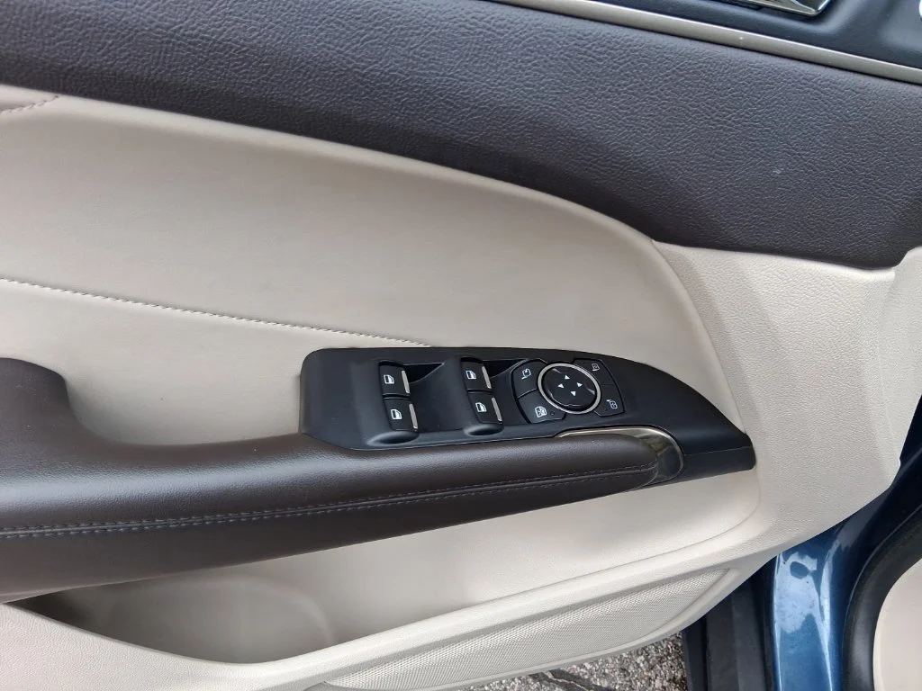 Used 2018 Diamond Lincoln Reserve image 15