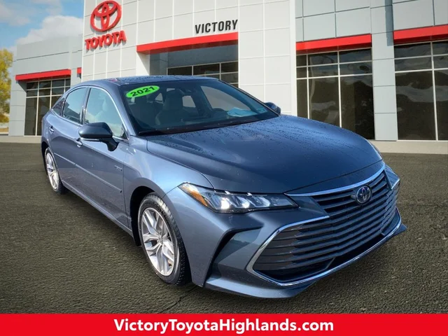 2021 Toyota Avalon Hybrid XLE Plus