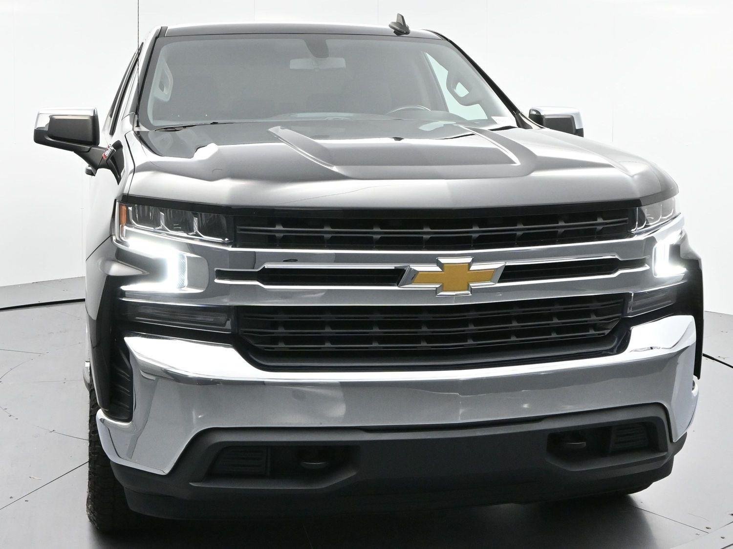 Used 2022 Black Chevrolet LT image 2