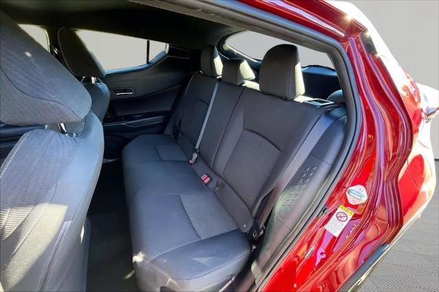 Certified Used 2018 RUBY FLARE PEARL Toyota  image 21