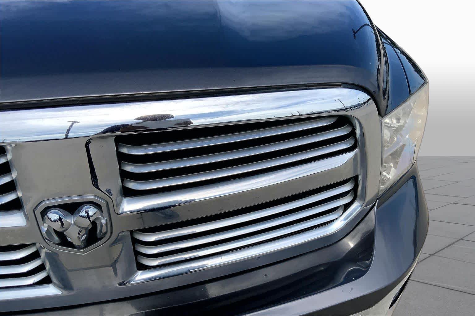 Used 2016 Granite Crystal Metallic Clearcoat Ram Lone Star image 29