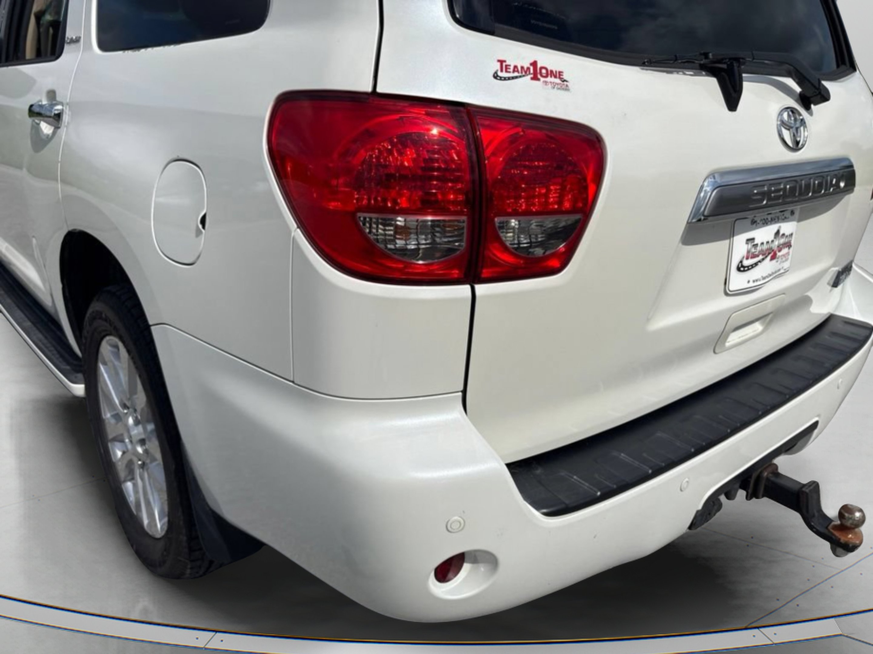 Used 2016 Blizzard Pearl Toyota Platinum image 8