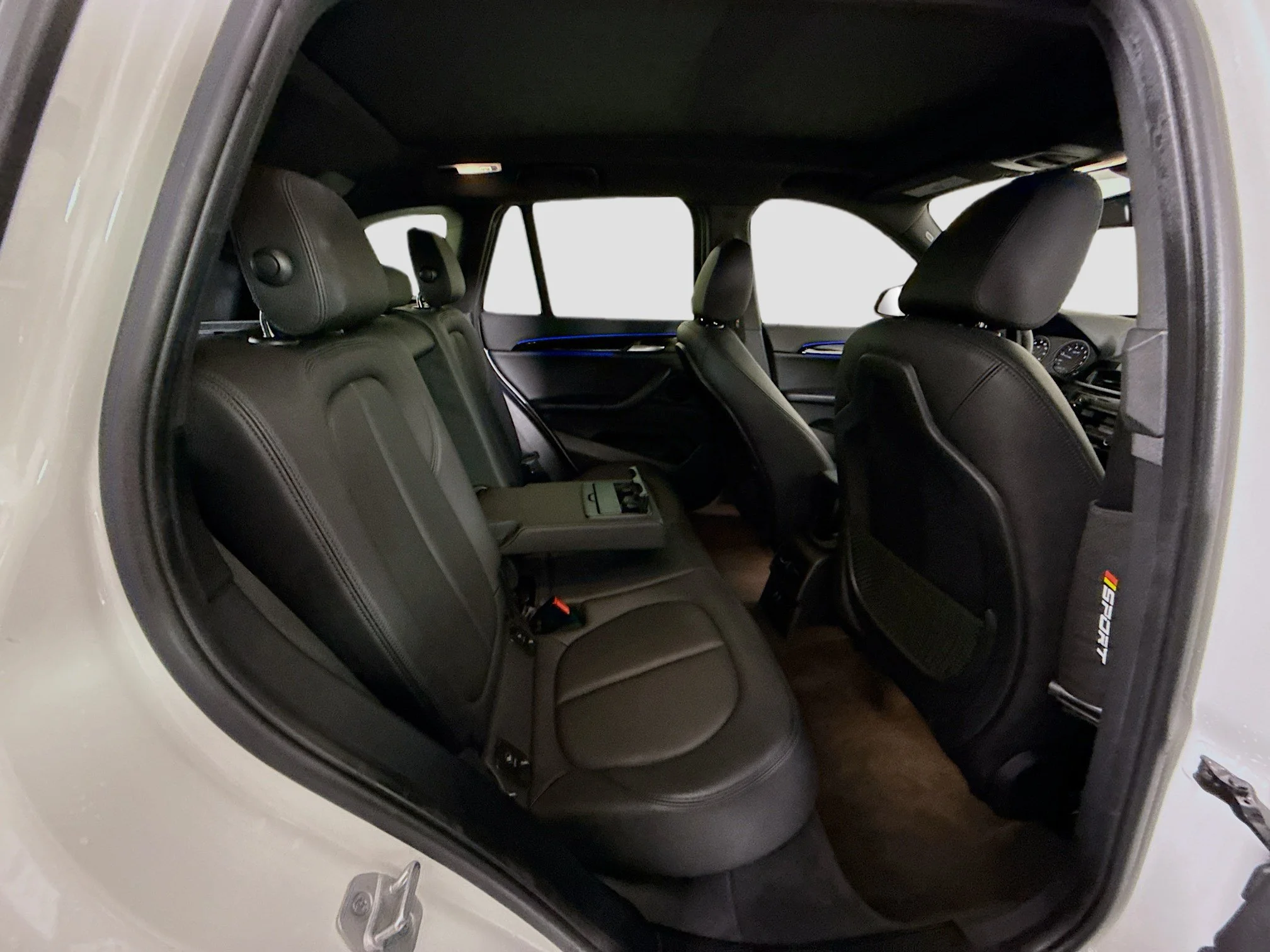 Used 2021 Alpine White BMW sDrive28i image 23