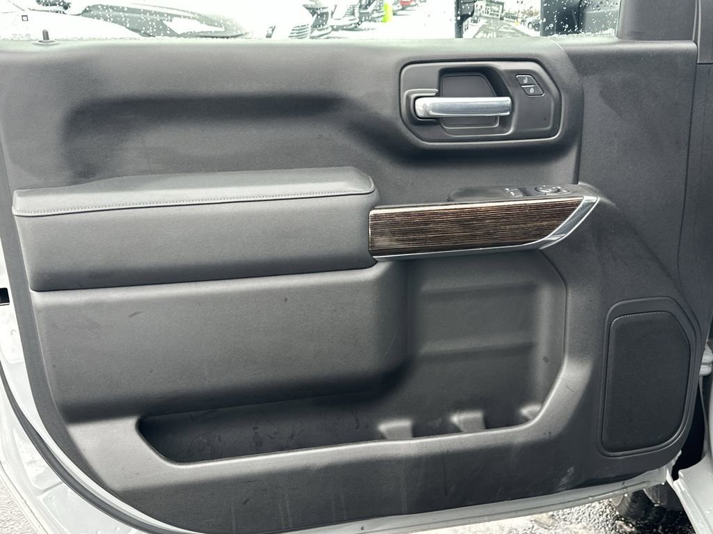 2025 GMC SIERRA HD - Image 17