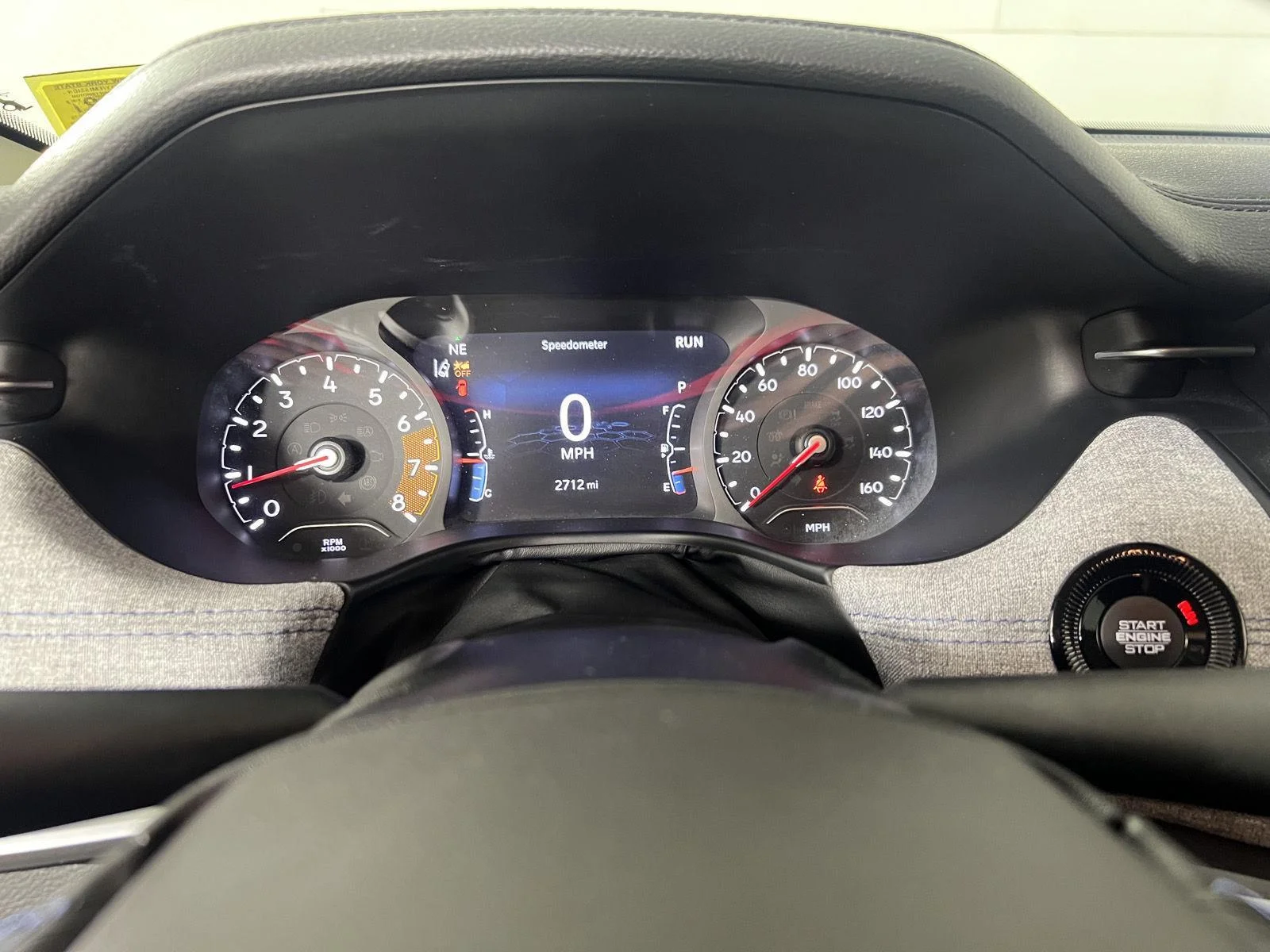 Used 2022  Jeep Latitude image 14